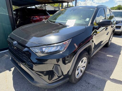 2021 Toyota RAV4 LE 105677
