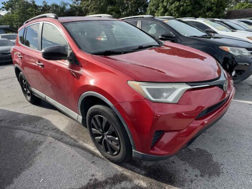 #81 2017 Toyota RAV4 LE 354726