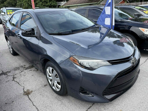 #74 2018 Toyota Corolla LE 837779
